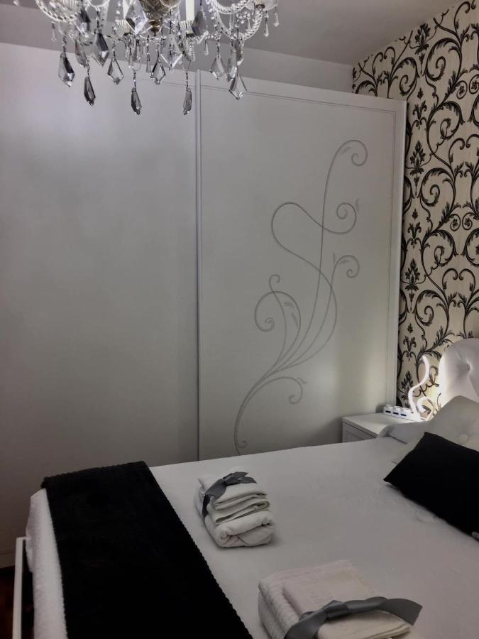 Il Giardino Apartment กานิกัตติ ภายนอก รูปภาพ